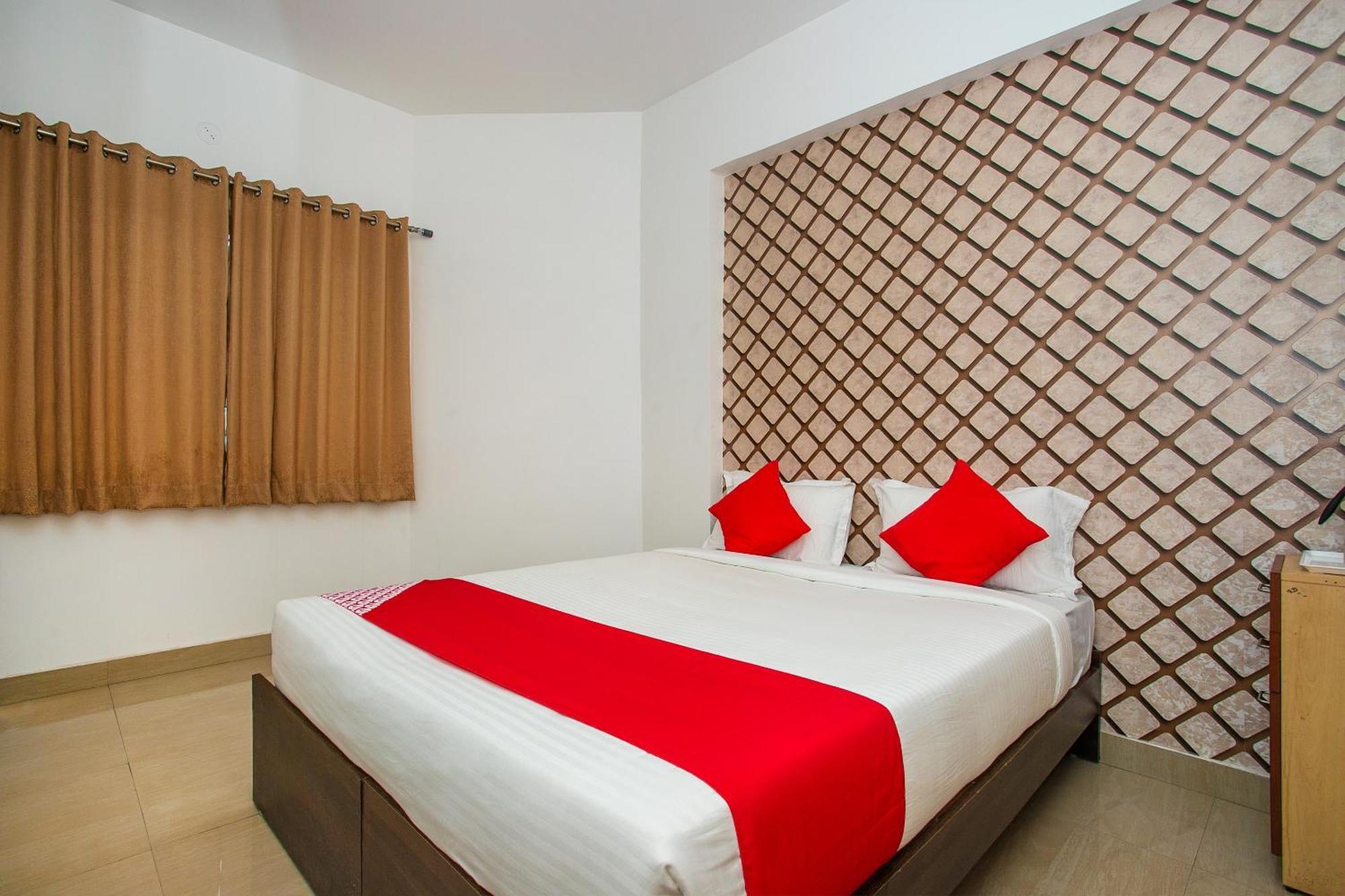 Oyo Splenor Inn Kammasandra Ngoại thất bức ảnh